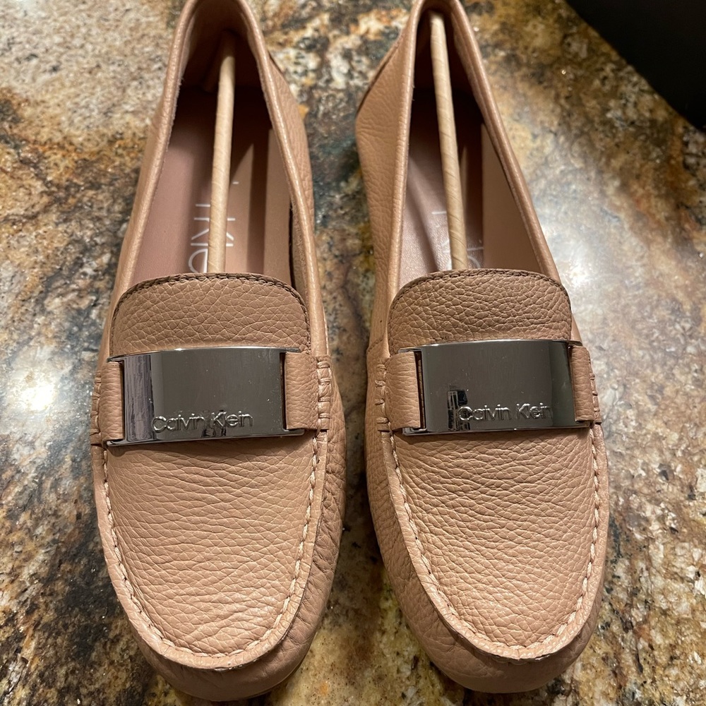 Calvin Klein Womens Loafers Size 11